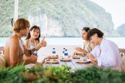 ล่อง เรือ อ่าว พังงา