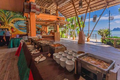 phi phi bamboo island tour