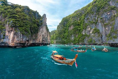 phi phi bamboo island tour