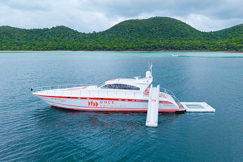 Cognac Arno Leopard 75ft Motor Yacht