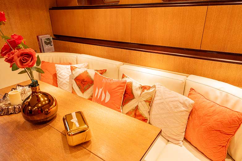 Cognac Arno Leopard 75ft Motor Yacht - Image 16